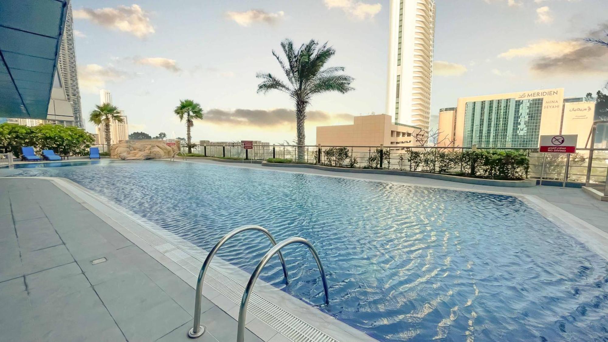 Lux The Marina Ocean View Suite 1 Дубай Екстериор снимка