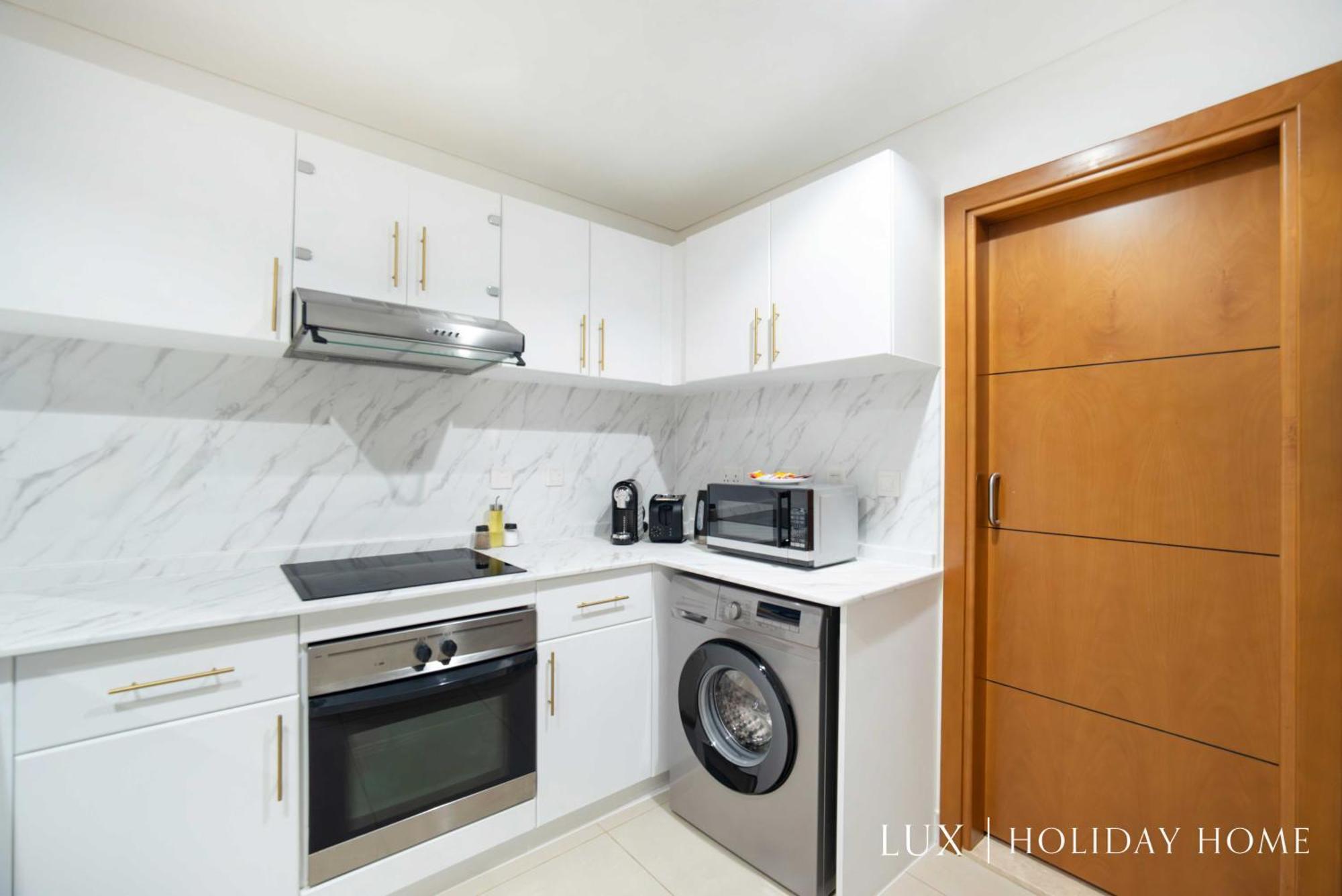 Lux The Marina Ocean View Suite 1 Дубай Екстериор снимка